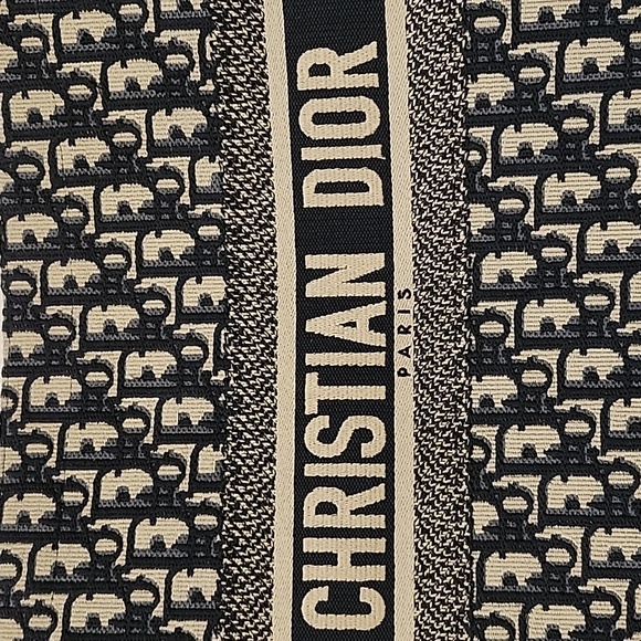 Dior book medium book tote - Picture 5 of 14